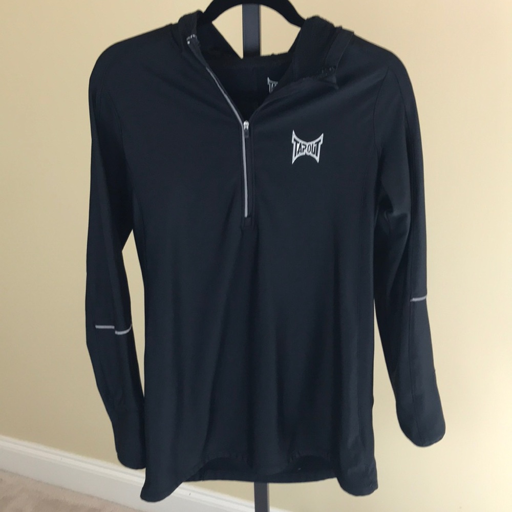 TAPOUT Women’s Sweat Shirt. Size XL